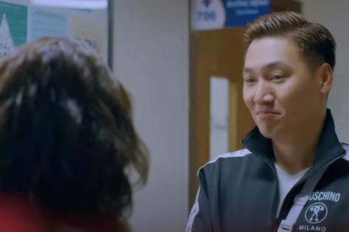 'Đừng nói khi yêu' tập 13: Quy (Mạnh Trường) đỡ đòn thay Ly (Thùy Anh)