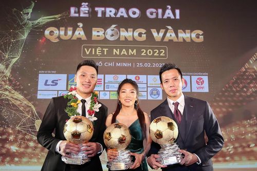 Quả bóng vàng Việt Nam 2022: Vinh quang ở lằn ranh tranh cãi