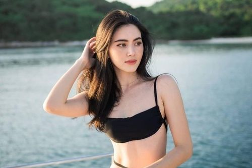 Mai Davika bị chỉ trích
