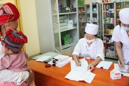 Tăng phụ cấp ưu đãi đối với viên chức y tế dự phòng, y tế cơ sở
