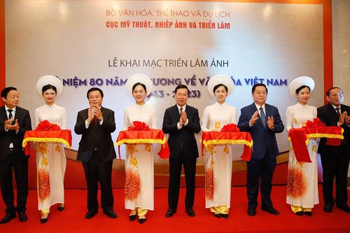 Triển lãm ảnh kỷ niệm 80 năm ra đời Đề cương về văn hóa Việt Nam