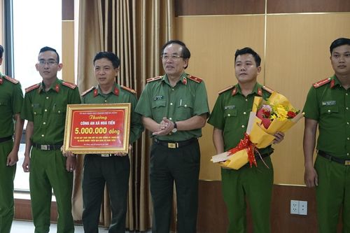 Đà Nẵng: Thưởng 'nóng' nhiều đơn vị công an vì thành tích xuất sắc trong tấn công, trấn áp tội phạm