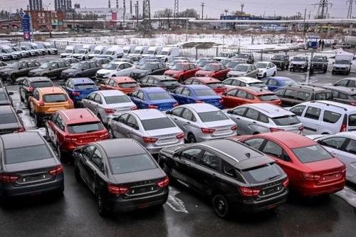 Doanh nghiệp Trung Quốc thay phương Tây 'phủ sóng' tại Nga, người Moscow có cách hay để 'rinh' ô tô Đức