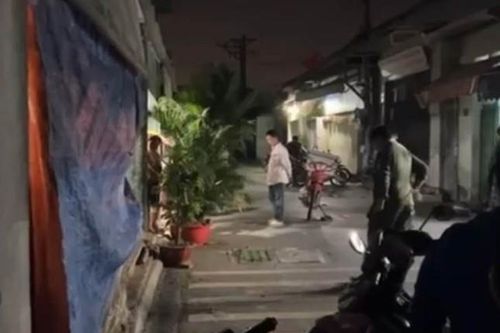 Truy bắt hung thủ chặn đường, tạt a-xít trong đêm khiến một cô gái tử vong