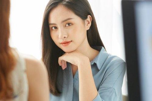 Mở món quà chị dâu tặng vào ngày sinh nhật mà tôi ngượng ngùng