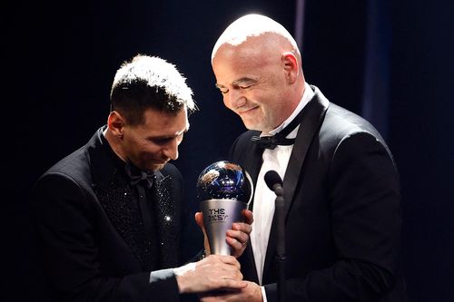 Messi lần thứ 2 giành FIFA The Best