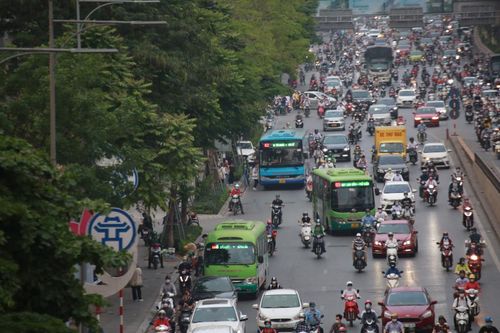 Khó khăn, tồn tại bủa vây xe buýt