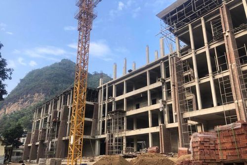 Giá vật liệu bảo dưỡng nhà tăng so với tháng 1/2022