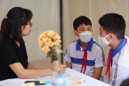 Bộ GD&ĐT ban hành tờ rơi truyền thông công tác xã hội, tư vấn tâm lý học đường