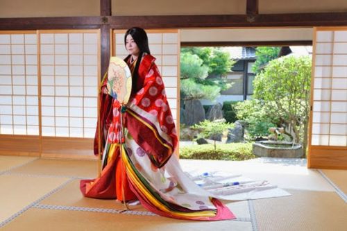 Sắp đưa bộ kimono hơn 1.000 năm tuổi từ Nhật Bản sang Việt Nam