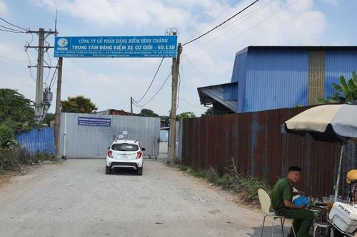 Công an TP HCM khám xét thêm Trung tâm Đăng kiểm xe cơ giới 50-13D
