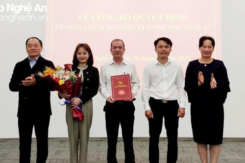Đảng ủy Khối Doanh nghiệp tỉnh Nghệ An công bố Quyết định thành lập Chi bộ trong doanh nghiệp có vốn nước ngoài