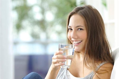 Bạn cần làm gì để bảo vệ làn da trong phòng điều hòa?