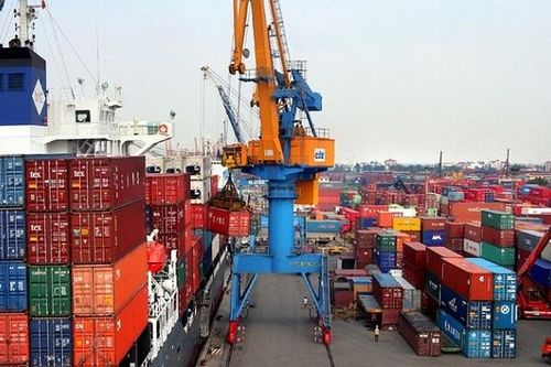 Dự báo những tháng tới, hoạt động xuất nhập khẩu gặp nhiều thách thức
