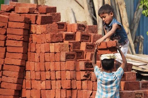 Chính phủ Mỹ tăng cường các công cụ thực thi luật lao động trẻ em
