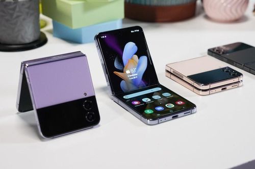 Smartphone màn hình gập lần đầu gặp khó
