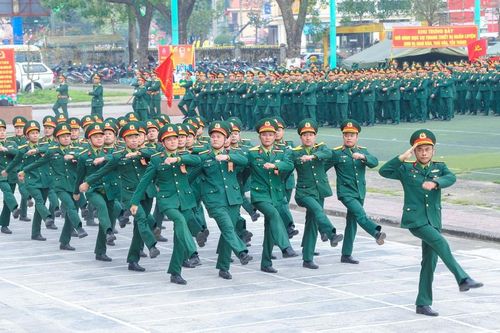 Lực lượng vũ trang tỉnh Nghệ An ra quân huấn luyện năm 2023