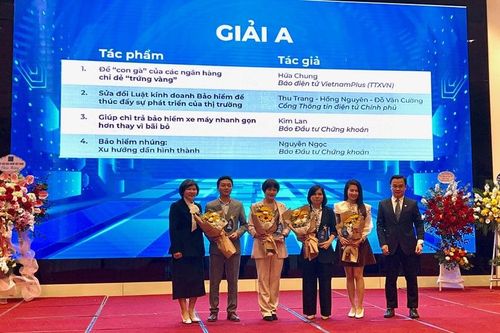Trao giải và phát động Giải Báo chí về bảo hiểm