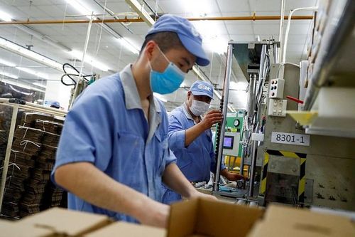 Sản xuất công nghiệp Trung Quốc khởi sắc, Mỹ và châu Âu vẫn 'căng mình' đối phó với lạm phát