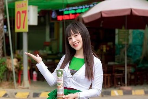 Đưa thịt chua vượt lũy tre làng