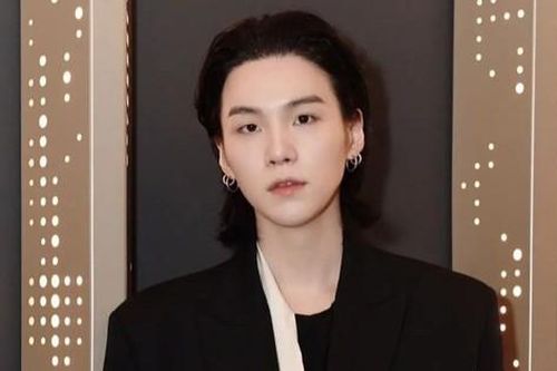 Hơn 200.000 vé concert của SUGA (BTS) bán sạch trong chớp mắt