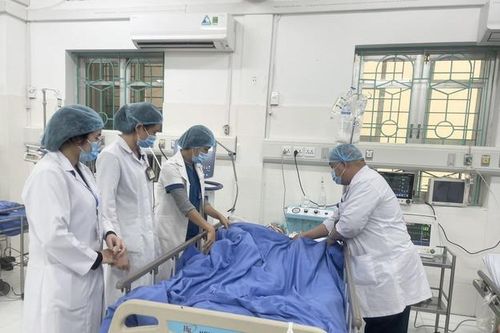 Chủ quan với cơn đau bụng, nam bệnh nhân phải cắt nhiều đoạn ruột