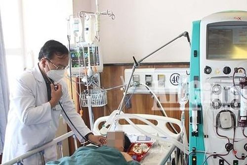 Tin mới vụ chủ nhà và bốn thợ xây nguy kịch trong bữa nhậu