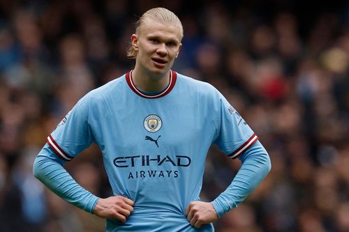 Man City thu hẹp khoảng cách với Arsenal xuống còn 2 điểm