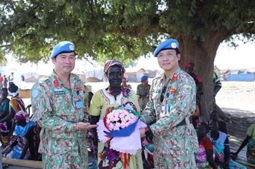Bệnh viện dã chiến Việt Nam tổ chức ngày 8-3 cho phụ nữ Nam Sudan