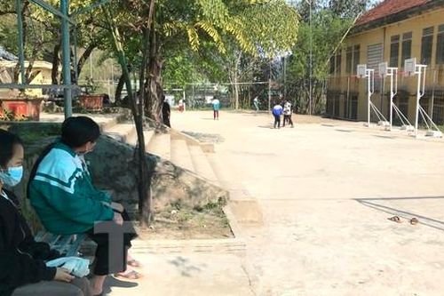 Hàng loạt học sinh ở Nghệ An bỏ học đi lấy chồng, lấy vợ