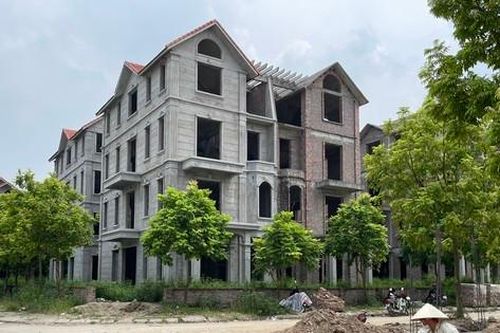 Ngân hàng phát mãi nhiều lần, đại hạ giá bất động sản vẫn... ế