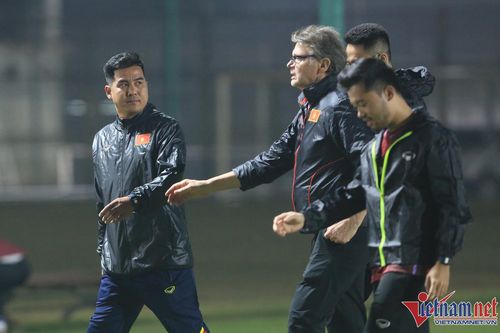 Tuyển Việt Nam: HLV Philippe Troussier và khác biệt từ dàn trợ lý