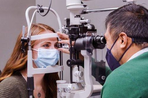 Ứng dụng trí tuệ nhân tạo trong tầm soát sớm bệnh lý đáy mắt
