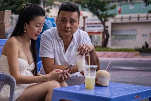 Cặp đôi nhận án phạt 17.000 USD vì chia sẻ ảnh khiêu dâm ở Singapore