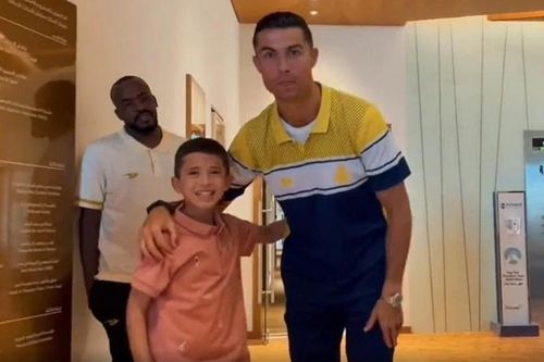 Cristiano Ronaldo giúp nạn nhân động đất ở Syria thực hiện ước mơ