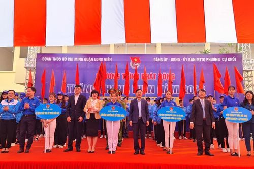 Thanh niên Long Biên tham gia đảm bảo trật tự đô thị