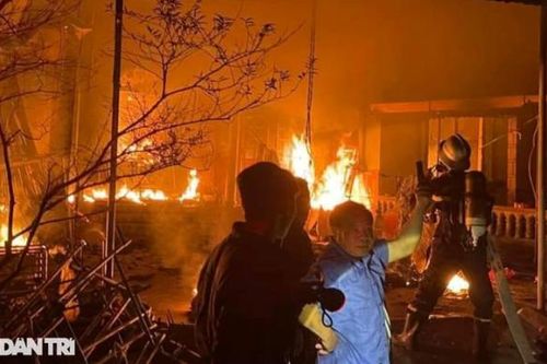 Nghệ An: Cháy cơ sở cho thuê rạp cưới trong đêm, thiêu rụi nhiều tài sản