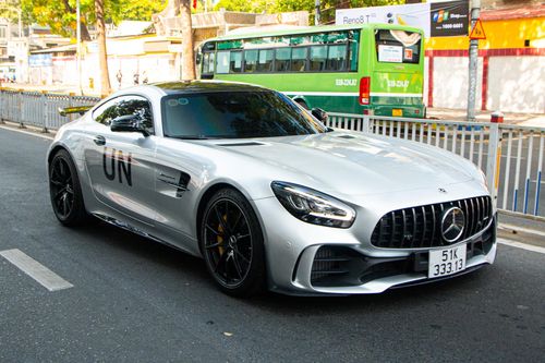 Chi tiết Mercedes-AMG GT R của ông Đặng Lê Nguyên Vũ