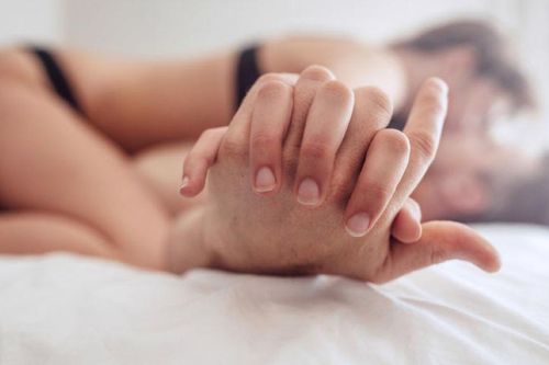 Những điều có thể xảy ra khi bạn ngưng chuyện ''chăn gối''?