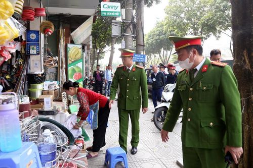 Tổng kiểm tra xử lý vi phạm trật tự đô thị tại Hà Đông