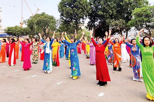Tôn vinh những đóng góp của phụ nữ