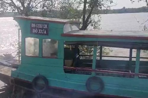 Vụ lật thuyền làm 12 người rơi xuống sông ở Đồng Nai: Khởi tố thuyền trưởng