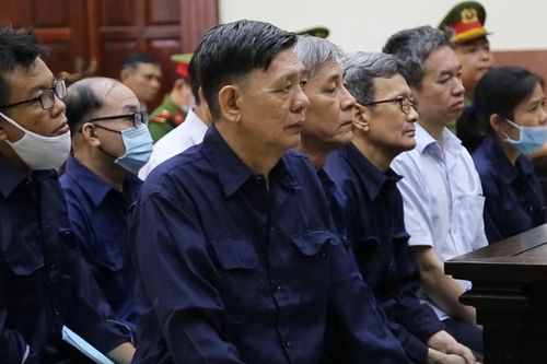 Hoãn phiên xử vụ sai phạm ở 2 dự án liên quan tới bị cáo Tất Thành Cang