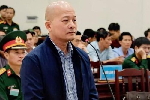 Lĩnh chung thân vì lừa đảo, Út trọc Đinh Ngọc Hệ tiếp tục bị truy tố vì trốn thuế