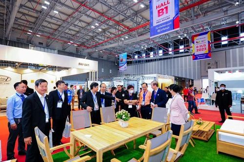 Doanh nghiệp tích cực xúc tiến thương mại tìm khách hàng