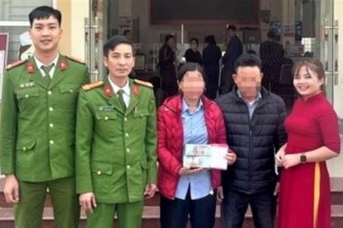 Người phụ nữ suýt bị lừa 1 tỷ đồng
