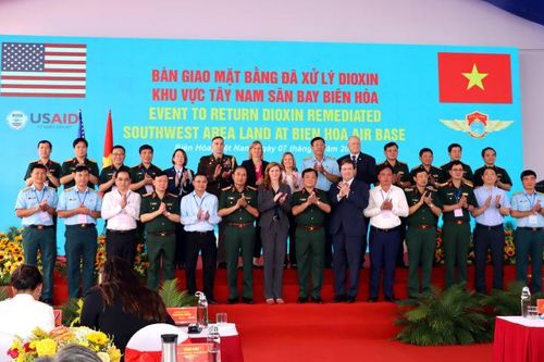 Gần 30.000m2 đất nhiễm dioxin đầu tiên ở sân bay Biên Hòa được xử lý