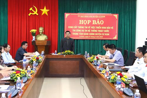 Tiếp tục thi công Dự án hệ thống thoát nước trung tâm hành chính huyện Cư Kuin