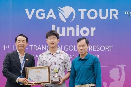 Đoàn Uy vô địch giải mở màn VGA Junior Tour 2023