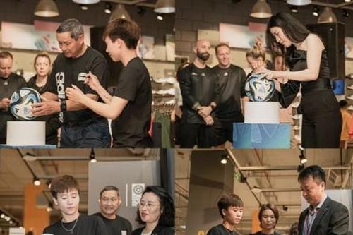 FIFA và Adidas đưa cúp vàng bóng đá nữ thế giới đến Việt Nam